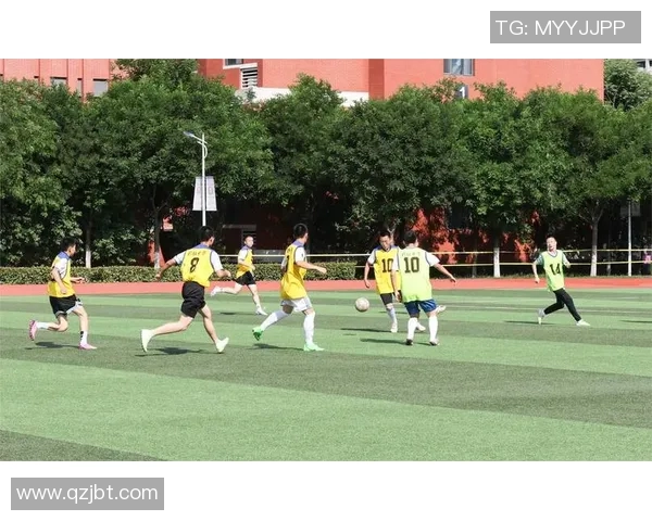 足球明星走进校园点燃梦想的火焰与青春的激情